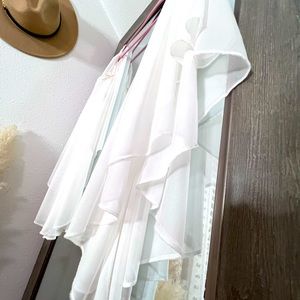 CWTCHY Sleevies off Etsy, detachable wedding dress sleeves